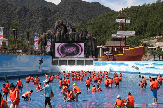 La piscina/la aguamarina atractivas de la onda del parque del agua parquea el equipo de la piscina de la onda
