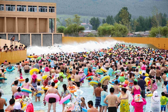 La máquina modificada para requisitos particulares de la onda del parque del agua para la diversión de la familia en aguamarina parquea