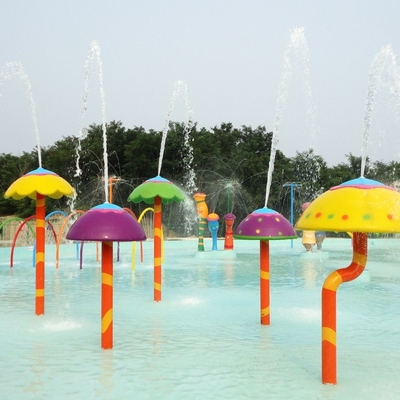 Equipo del parque del espray de agua con la máquina del bombeo de agua en waterparks de la diversión