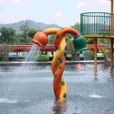 El equipo colorido del agua del espray de la fibra de vidrio para los niños/los niños modificó productos para requisitos particulares