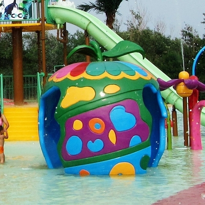 La fibra de vidrio y el PVC grandes rocían el equipo del parque para 3 ~ 5 personas