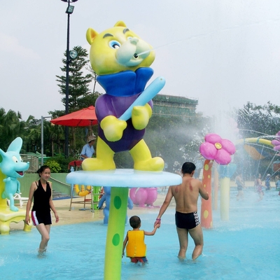 Equipo divertido del parque del espray, oso coloreado del espray para los niños/los adultos para el parque del agua