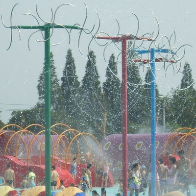 Juego para los niños, equipo del agua del espray del parque de la aguamarina de la fibra de vidrio del estilo de la historieta para la venta
