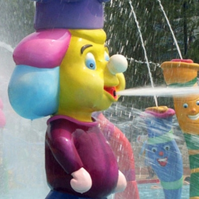 Fuente de agua de la fibra de vidrio con el capítulo de acero galvanizado de carbono del equipo del parque de atracciones