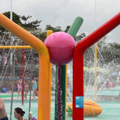 Fuente de agua de la fibra de vidrio con el capítulo de acero galvanizado de carbono del equipo del parque de atracciones