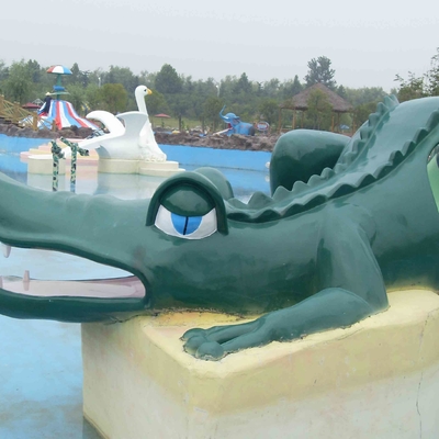 La pequeña piscina de agua de la fibra de vidrio resbala para los niños, diapositiva del cocodrilo del equipo del parque del agua