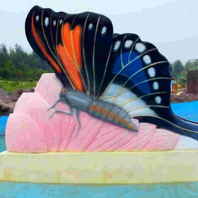 Toboganes acuáticos multicolores de la piscina, juegos al aire libre de los toboganes acuáticos de la mariposa de los niños para el parque del agua