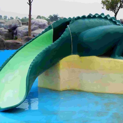 Diapositiva del cocodrilo del equipo del parque del agua, pequeño tobogán acuático comercial de la fibra de vidrio