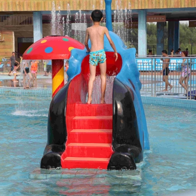 La piscina de agua formada historieta de la fibra de vidrio resbala para el mini parque del agua de los niños