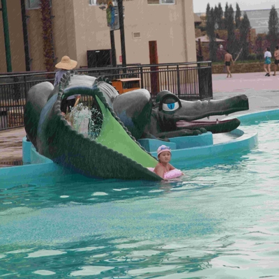 Pequeñas diapositivas de la piscina del agua de los niños, diapositiva del cocodrilo de la fibra de vidrio del parque del agua de la diversión