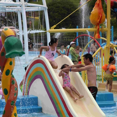 La piscina comercial del parque del agua de la fibra de vidrio del puente del arco iris resbala para los niños