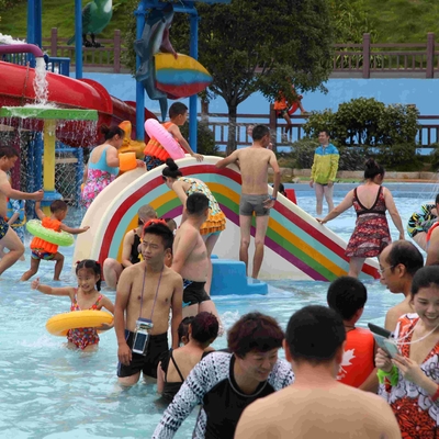 La piscina comercial del parque del agua de la fibra de vidrio del puente del arco iris resbala para los niños