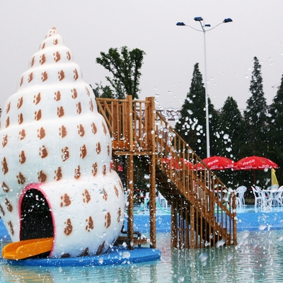 El equipo del parque de Auqa, familia recurre precio del tobogán acuático de los niños