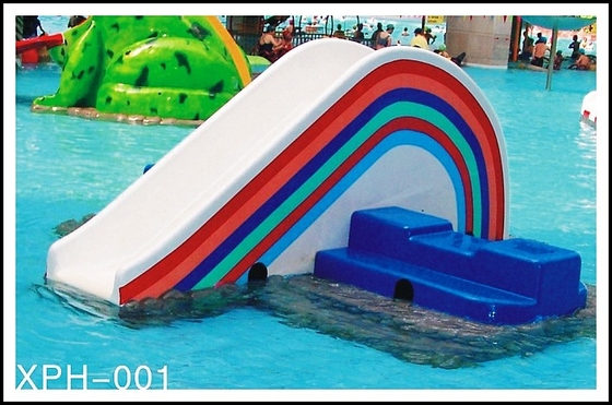 Pequeña diapositiva del puente del arco iris, diapositiva del parque del agua de los niños de pequeño Waterpark para los niños