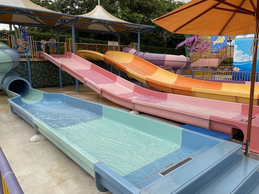 Fabricación de equipos especiales Fibra de vidrio para niños toboganes acuáticos de piscina al aire libre toboganes para niños