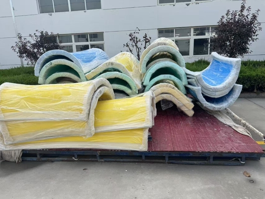 Diseño del equipo del parque acuático RTM Cuerpo de diapositivas de fibra de vidrio para piscinas Vison Parques acuáticos