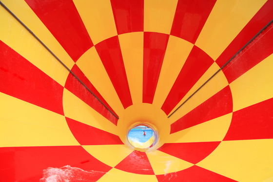 Enormes toboganes de fibra de vidrio para piscinas Vison Equipo de parques acuáticos