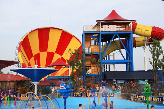 Super Tornado de aguas de fibra de vidrio para piscinas Vison Parques acuáticos Diseño de equipos