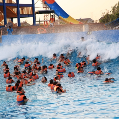 Waterfun Gran surf Tsunami Océano Piscina de agua con olas Parque de vacío 3 metros de altura