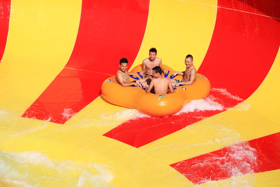 toboganes acuáticos gigantes del espacio de los toboganes acuáticos de la fibra de vidrio del parque de la aguamarina de la diversión de la plataforma del 16m