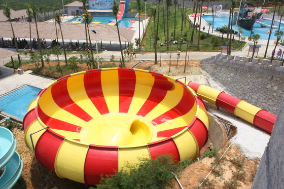 Riegue los toboganes acuáticos de la fibra de vidrio del equipo del patio/el tobogán acuático del Super Bowl para el parque temático