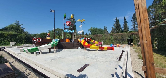 Fábrica de Equipos de Parque Acuático y Toboganes de Fibra de Vidrio Personalizados