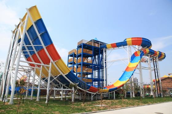 Resina gigante de Ashland/DSM de los toboganes acuáticos de la fibra de vidrio del bumerán, altura de la plataforma del 18.75m