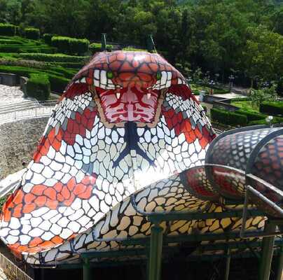 Tobogán acuático King Cobra de fibra de vidrio con plataforma de 16,4 m de altura, capacidad para 480 personas y estructura de acero galvanizado en caliente