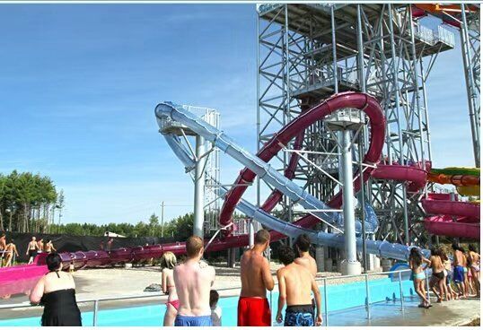 Loop Water Slide with 16m Platform Height, 120-Person Capacity, and Hot-Dip Galvanized Steel Structure