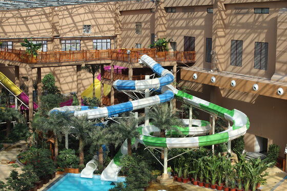Deslizamiento de agua en espiral personalizado de múltiples carriles para parques acuáticos - Fabricante auditado por SGS