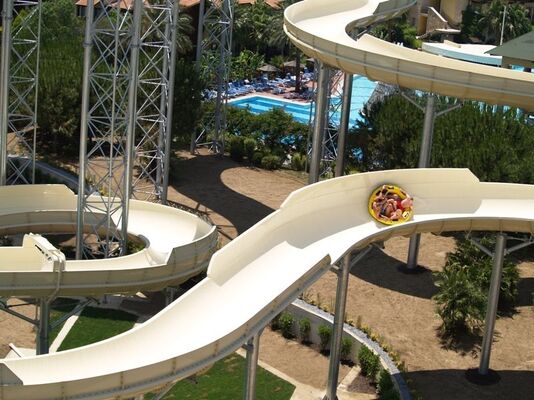 Family Rafting Slide with 4-6 Person Raft, 16m Platform Height, and 120 Persons/Hour Capacity for Water Parks