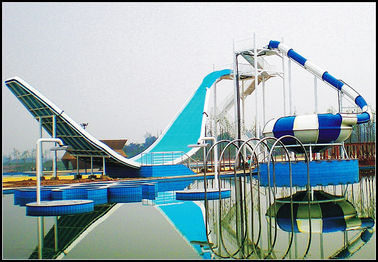 Diapositiva de la onda del equipo del parque del agua, toboganes acuáticos de la fibra de vidrio de la altura del 11m para el parque al aire libre de la aguamarina