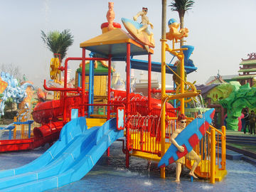 El proyecto modificado para requisitos particulares de Waterpark, construcción del parque del agua/modificó el tobogán acuático para requisitos particulares