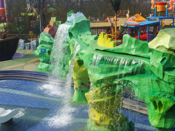 El proyecto modificado para requisitos particulares de Waterpark, construcción del parque del agua/modificó el tobogán acuático para requisitos particulares